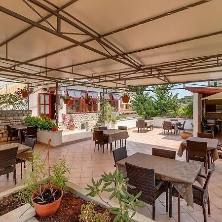 Double 3445h Guest house